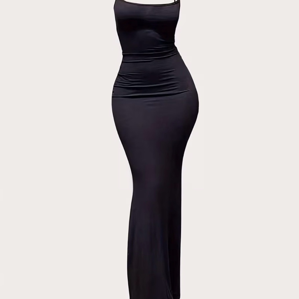 Chic Black Sleeveless Maxi Dress